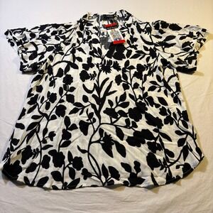 Well Worn Women's Black White Floral Print Split Neck Short Sleeve Top Size M